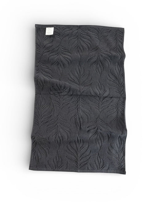 Black Feathers Salon Towel - Pack of 12