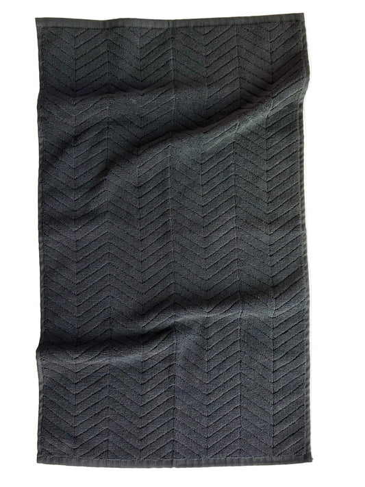 bleach safe salon towels, salon suite, aesthetician, salon suite essentials
