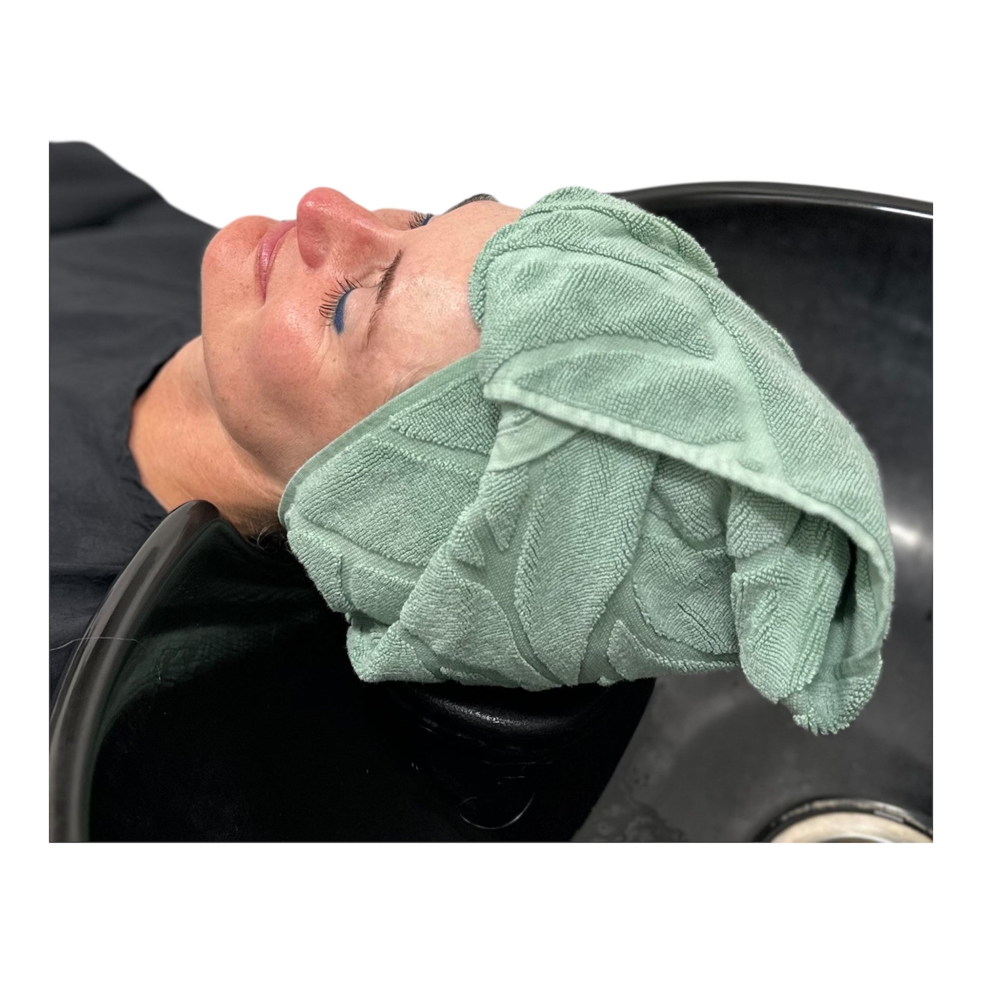 bleach safe salon towels, salon suite, aesthetician, salon suite essentials
