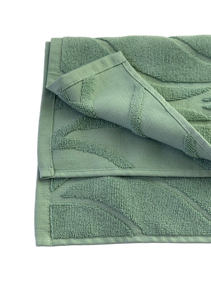 bleach safe salon towels, salon suite, aesthetician, salon suite essentials
