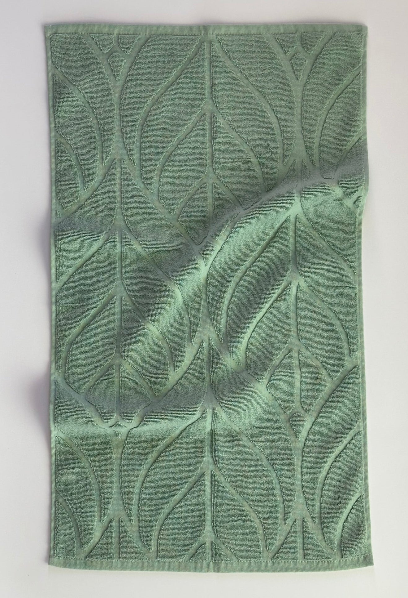 bleach safe salon towels, salon suite, aesthetician, salon suite essentials
